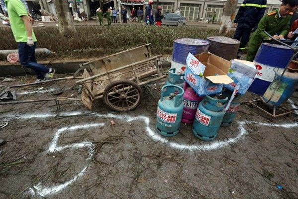 Nhiều bình gas và bình nén khí không bị phát nổ.