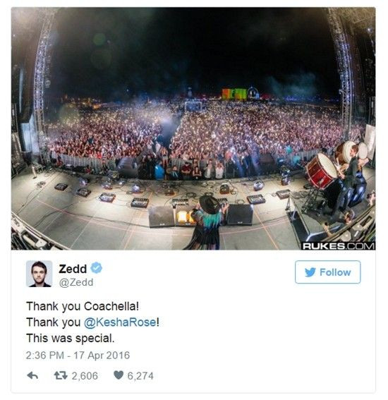 Zedd đã lên tiếng cảm ơn Kesha sau phần trình diễn. Nhưng có lẽ Kesha mới là người cần cảm ơn anh hơn cả.