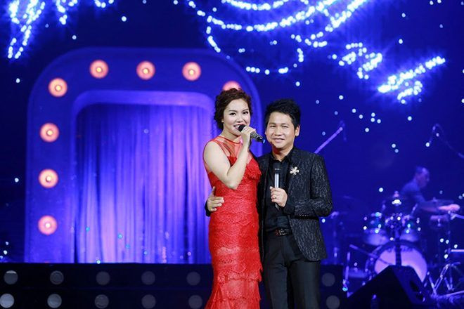 TNgọc Anh và Trọng Tấn thể hiện ca khúc Ngôi sao cô đơn của cố nhạc sĩ Thanh Tùng. Trước đó, Trọng Tấn phiêu linh trong ca khúc Ngày em đến.