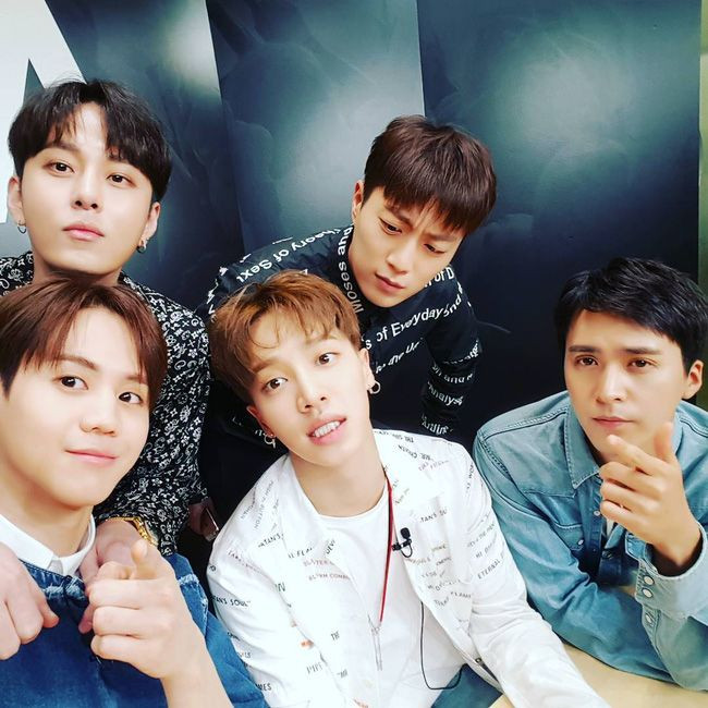 toc-nam-kpop12