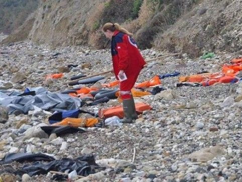 Đã có hàng trăm thi thể người tị nạn trôi dạt vào bờ biển Lybia. Ảnh: Hellenic Rescue Team
