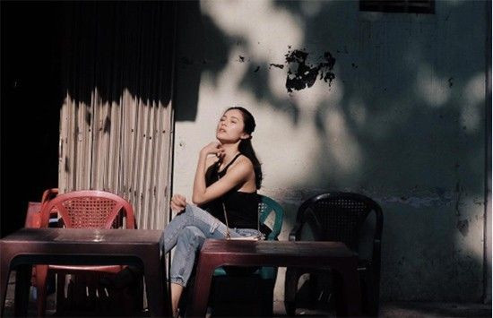 Đầu tháng 4/2016 lại có tin đồn cặp đồn chia tay. Lúc này, Hạ Vi đã lên tiếng phủ nhận thông tin và khẳng định vẫn yêu Cường Đô la.