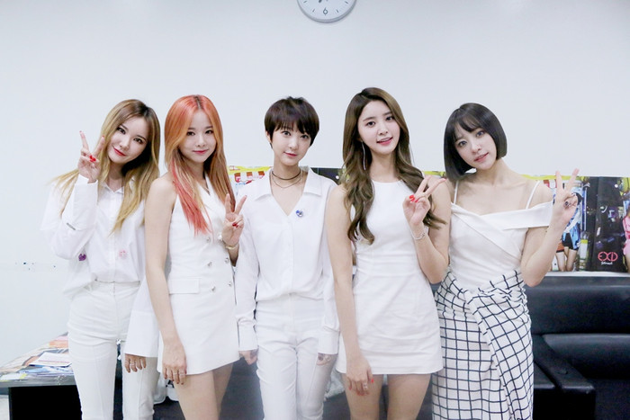 sẽ cùng đứng chung sân khấu với EXID vào tháng 12 tới.