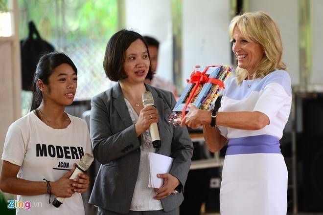 Một ngày của đệ nhị phu nhân Mỹ tại Hà Nội