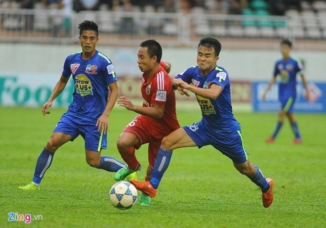 Các cầu thủ HAGL đã thể hiện sự khác biệt trong cách tiếp cận trận đấu khi chạm trán Bình Dương. Ảnh: Quang Thắng