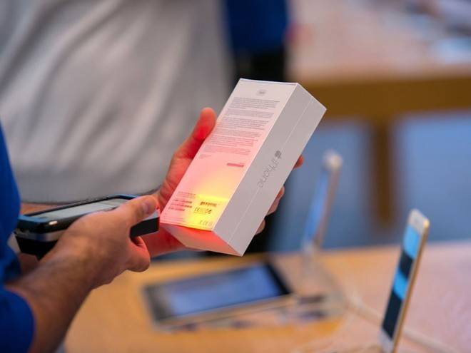 ‘Apple coi nhân viên như tội phạm'