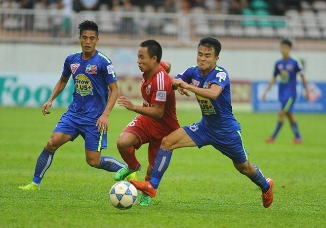 Những hình ảnh giàu cảm xúc ở vòng 17 V.League 