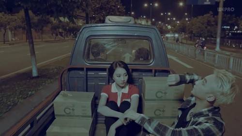 Sequence 02.00_55_33_05.Still036