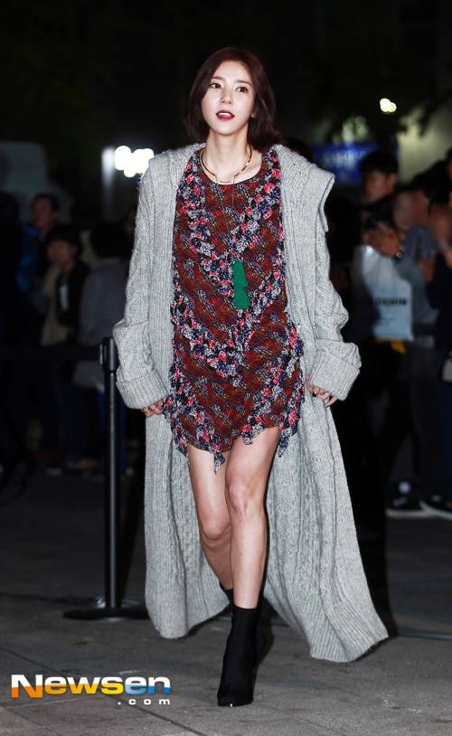 ao-khoac-sao-Han (1)