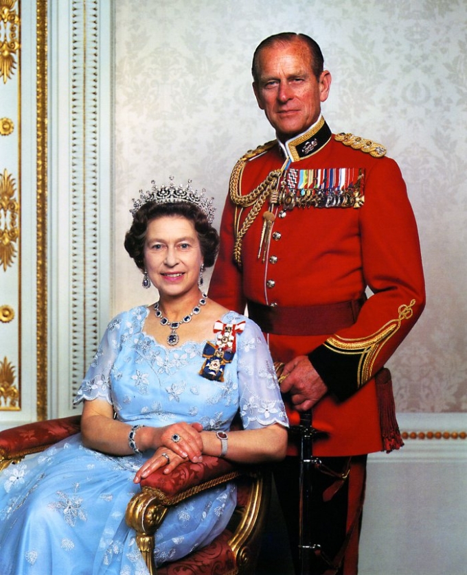 queen-elizabeth-and-prince-philip-patek-philippe