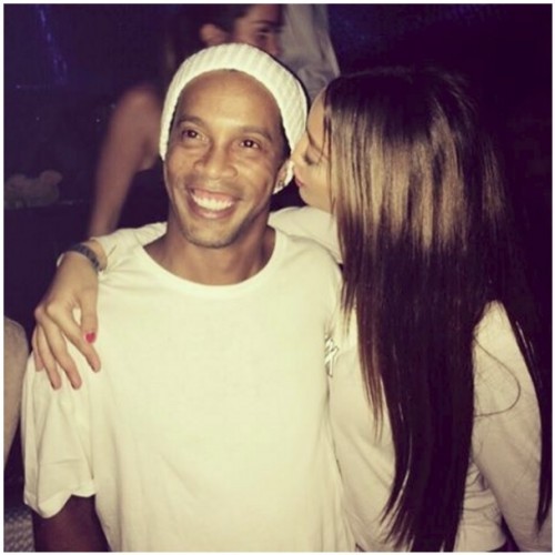 "Ro vẩu" đang hạnh phúc bên tình mới.