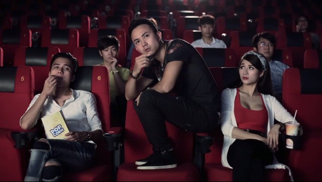 can-canh-16-tinh-huong-teen-viet-thuong-gap-trong-rap-chieu-phim