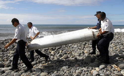 canh-may-bay-2415-1438852132