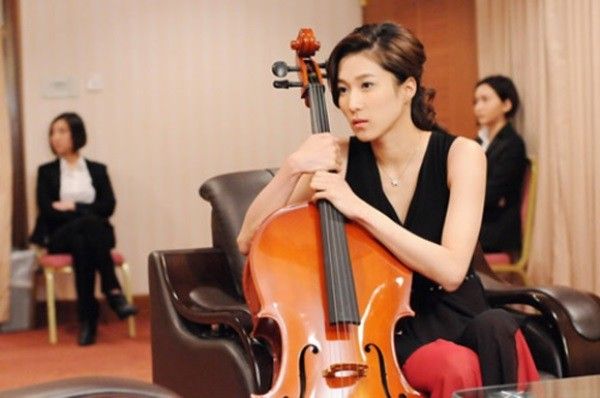 Chung Gia Hân có những lần "lột xác" hình tượng ngoạn mục.