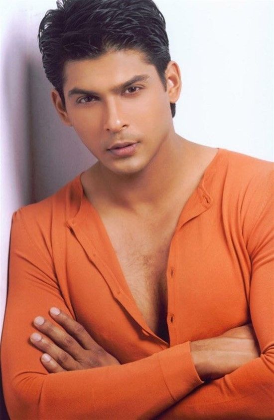 Siddharth Shukla (3) (550 x 842)
