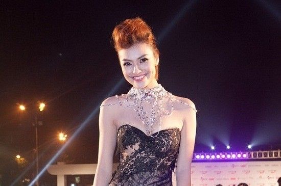 Hồng Quế già hơn so với tuổi 21 của mình.