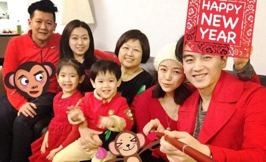 Trước tết vừa rồi, Trần Hiểu đã bay từ Bắc Kinh đến Đài Loan đón Tết cùng gia đình hôn thê.