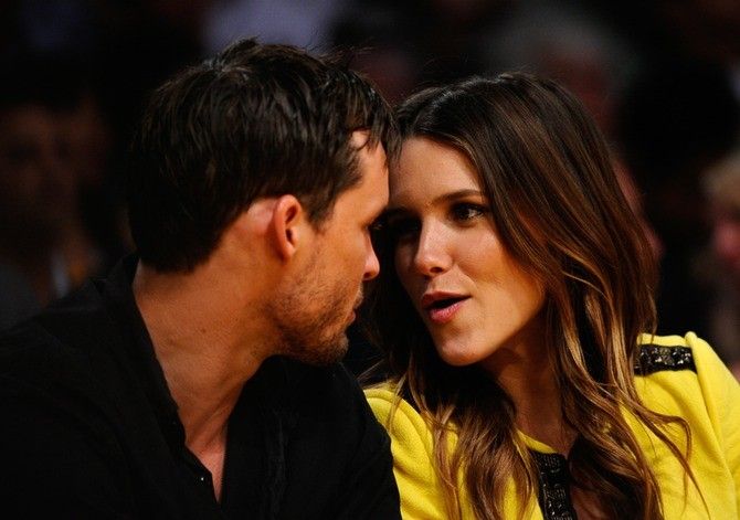 2 ngôi sao của bộ phim One Tree Hill Sophia Bush và Austin Nichols trải qua ngày 14/2 trong căng thẳng bởi chỉ một ngày sau, họ tuyên bố chia tay. Khi nhắc lại chuyện tình cũ, Sophia thừa nhận cô từng hẹn hò nhầm người.