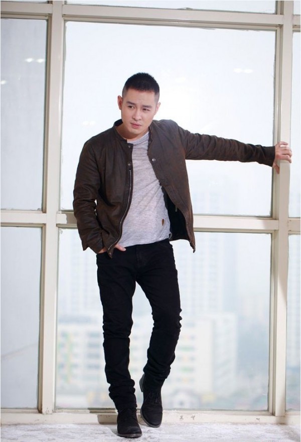 Nam ca sĩ Hoàng Hải cao 1m62.