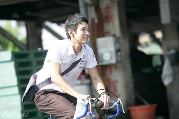 Không ai có thể ngờ rằng cậu học sinh Kha Cảnh Đằng ngày ấy lại có những hành động nông nổi đến vậy.