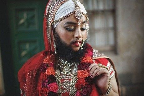 Hiện giờ, Harnaam Kaaur là một nhân vật khá nổi tiếng trên mạng xã hội. Cô có hơn 57.000 lượt người theo dõi. Có rất đông cư dân mạng ủng hộ cho sự lựa chọn và cách sống của Harnaam Kaaur, nhưng đồng thời cũng có không ít người dành cho cô những lời không đẹp.