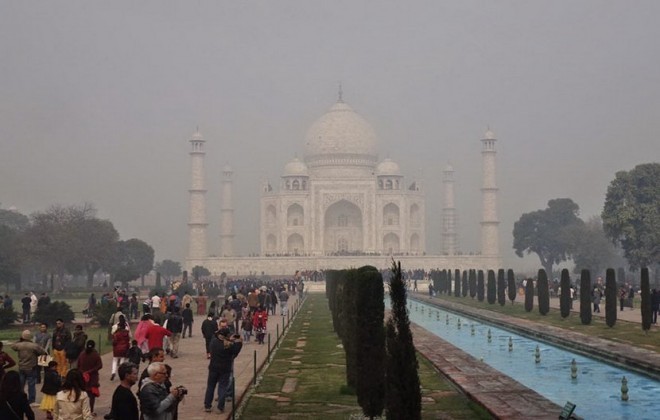 Đền Taj Mahal trước khi qua ống kính và bàn tay ma thuật của các nhiếp ảnh gia.