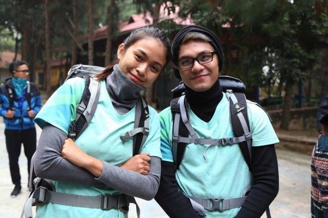 Cac doi dua te tuu day du truoc cuoc dua 9