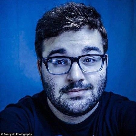 Nhiếp ảnh gia Sunny Jo khẳng định anh sẽ xóa hết các hình ảnh ghép trước đó và thay bằng một tấm hình mới của Macy Grace nhằm tưởng nhớ cô bé xấu số.