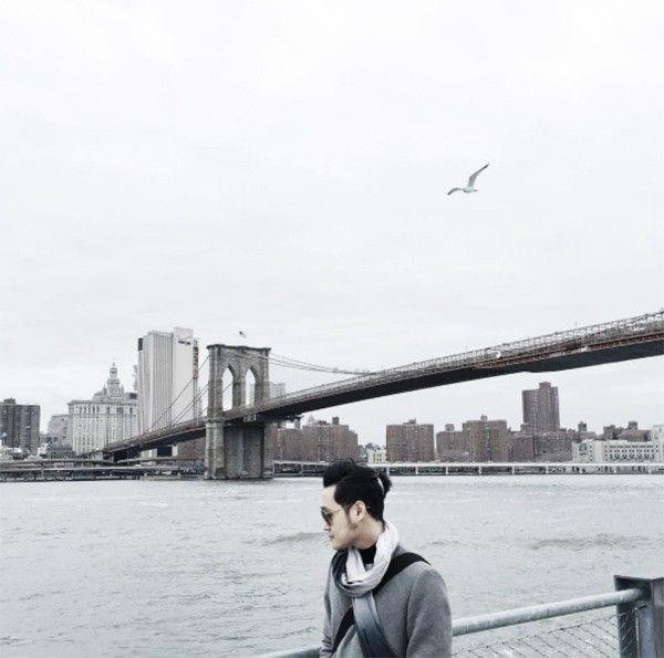 Quang Vinh thoải mái đi du lịch khắp nơi trên thế giới.