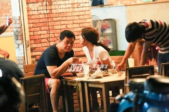 Đi ăn chỉ có hai người với nhau.