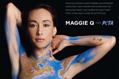 Nếu bức ảnh khỏa thân nào của nghệ sĩ Việt cũng đẹp được Maggie Q trong dự án cho PETA như thế này thì có lẽ không các nhà quản lí đã không phải đau đầu nhiều!