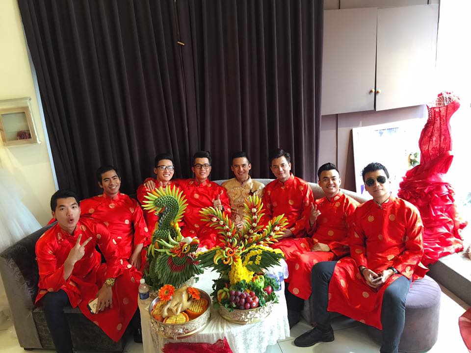 Tất cả cùng chụp ảnh lưu niệm khi bắt đầu xuất phát. 