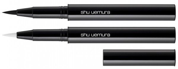 Để sở hữu ánh nhìn tự nhiên như Rian bí quyết của bạn là phải có eyeliner thực sắc và mảnh, kẻ mắt của Shu Uemura là sản phẩm hoàn toàn tinh tế dành cho kiểu kẻ này.