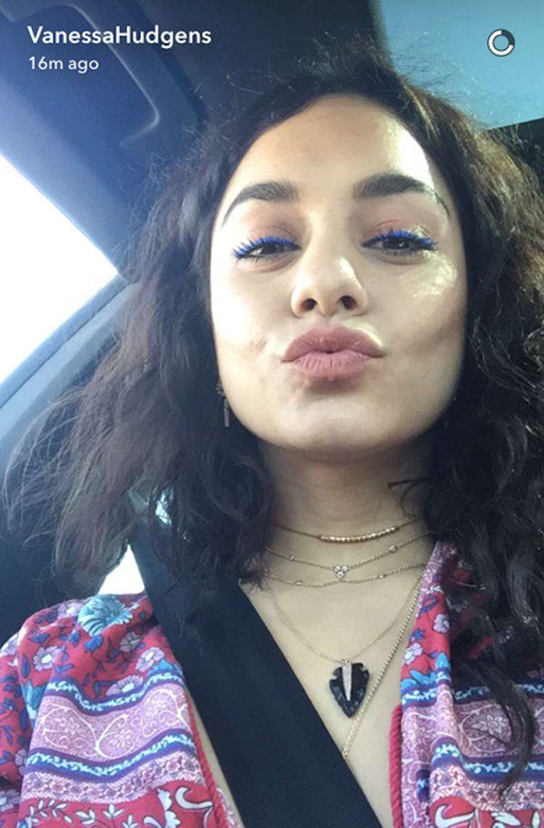 'Queen of Coachella' Vanessa Hudgen năm trước đã sẵn sàng để tỏa sáng tại sự kiện.