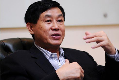 Đại gia Johnathan Hạnh Nguyễn