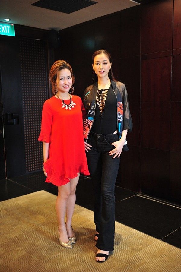 Cũng trong sự kiện ngày 19/4, Maya có dịp gặp gỡ với DJ Trang Moon.