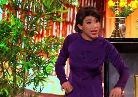 Nam danh hài mong mọi người thông cảm và bỏ qua cho anh.