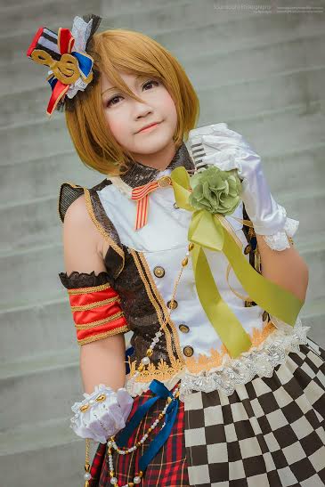 Nhân vật Koizumi Hanayo trong game Love Live! do Neko, trưởng nhóm nhảy cover Jpop Niji hóa thân.