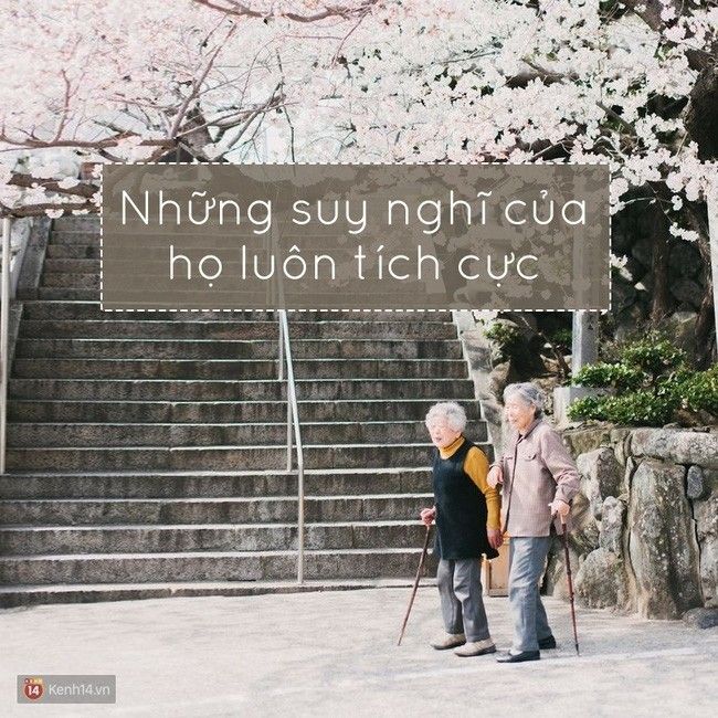 Điều này thì quá dễ hiểu luôn rồi, thái độ tích cực làm nên cuộc sống đó! 