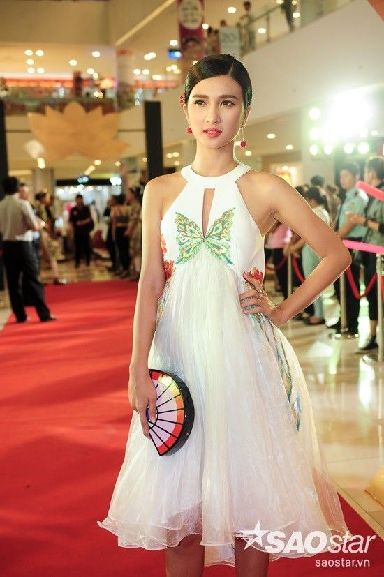 saostar-minh-hang-83