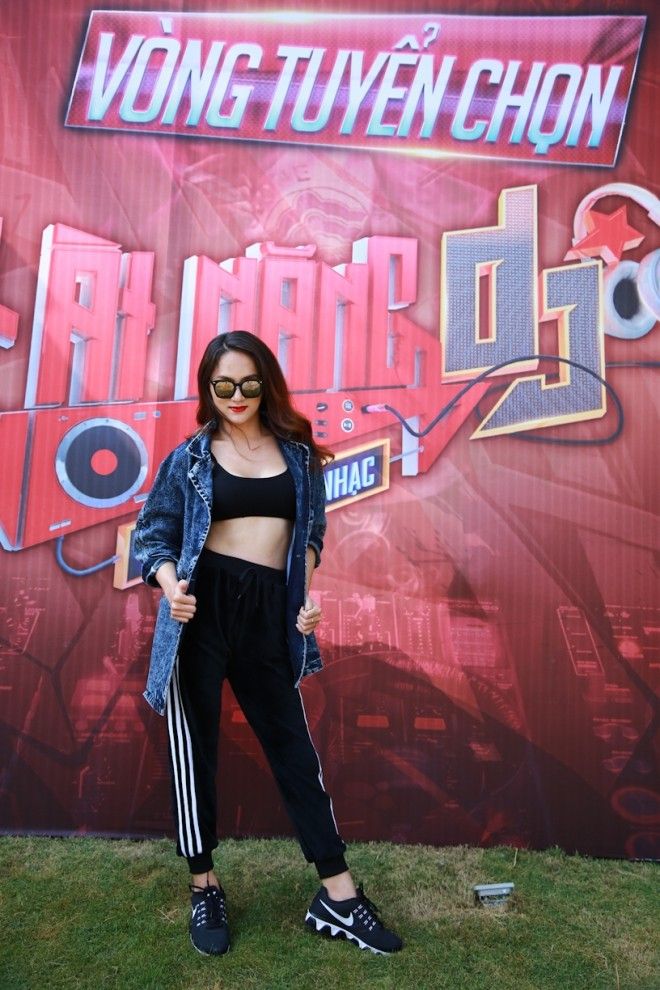 Hương Giang Idol (1)