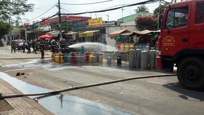 160514xahoi-dotcuahangga4