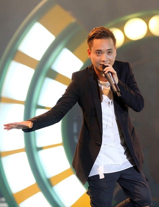 Justa Tee chia sẻ kỷ niệm lần đầu đến và hát cùng khán giả Nha Trang.