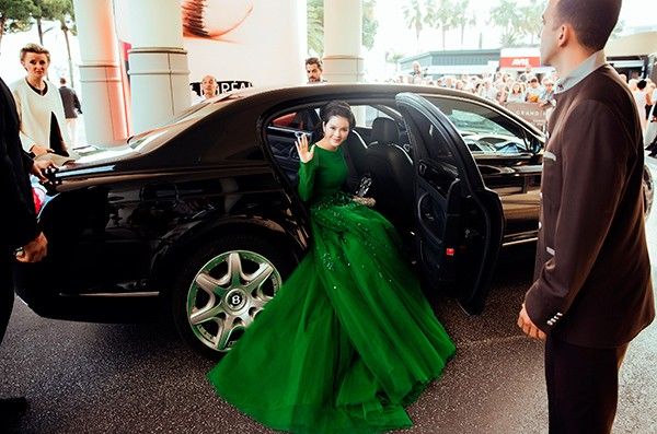 Đến với Cannes 2016, Lý Nhã Kỳ luôn được BTC đón tiếp nồng nhiệt.
