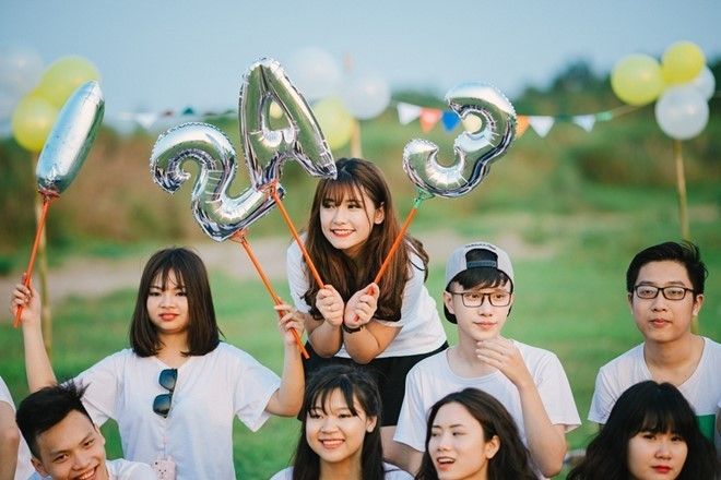 Khoảnh khắc chia ly là điều không ai mong muốn đối với những bạn trẻ đã có 3 năm gắn bó và cùng nhau tham gia các phong trào, hoạt động của trường, lớp.