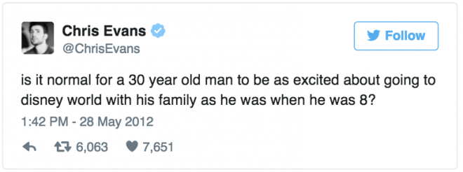 Một người đàn ông 30 tuổi mà phấn khích khi đi đến Disney World với gia đình y chang hồi anh ta 8 tuổi thì có bình thường không nhỉ? 