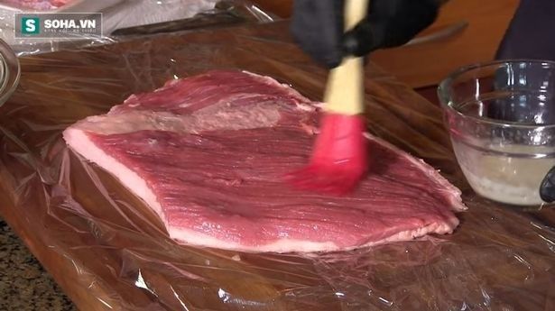 keo-dinh-thit-su-that-kinh-so-trong-nha-hang-sang-30-093253