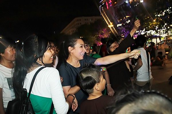 Giây phút bình yên của Phi Nhung khiến ai cũng cảm thấy cảm động và yêu cô hơn.