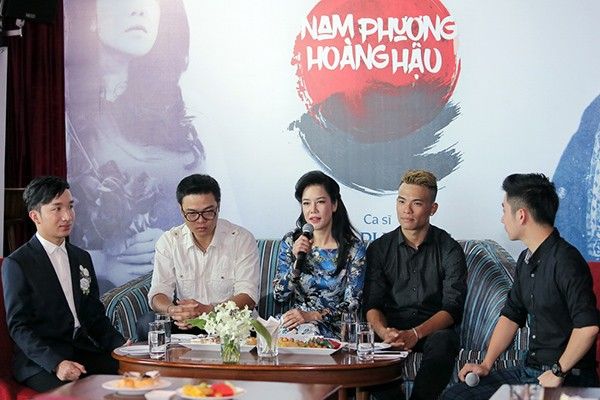 Thu Phương và ê-kíp thực hiện dự án Nam Phương Hoàng Hậu.