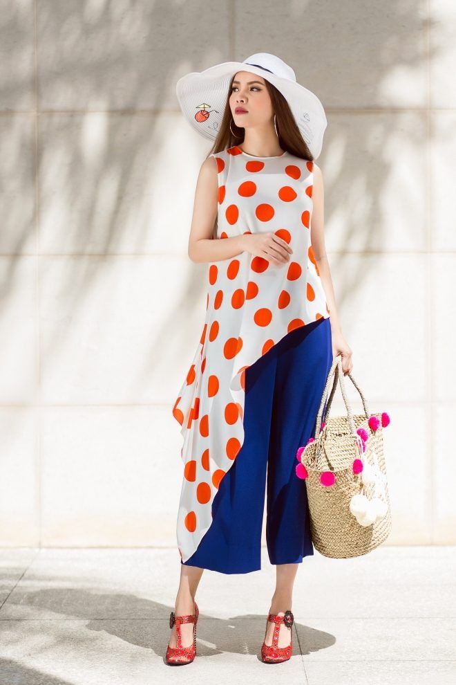 Hoạ tiết chấm bi đang trở lại cùng nắng, gió và hương sắc mùa hè.